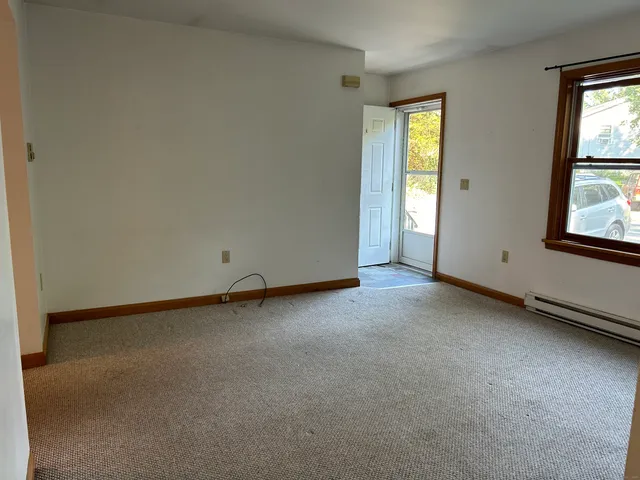 $1,900 | 90 Godfrey Road, Groton, CT 06355