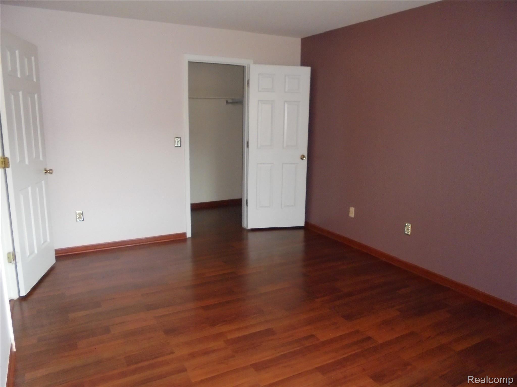 24221 Greenhill Road Warren, MI 48091 - Photo 10 of 18 master bedroom