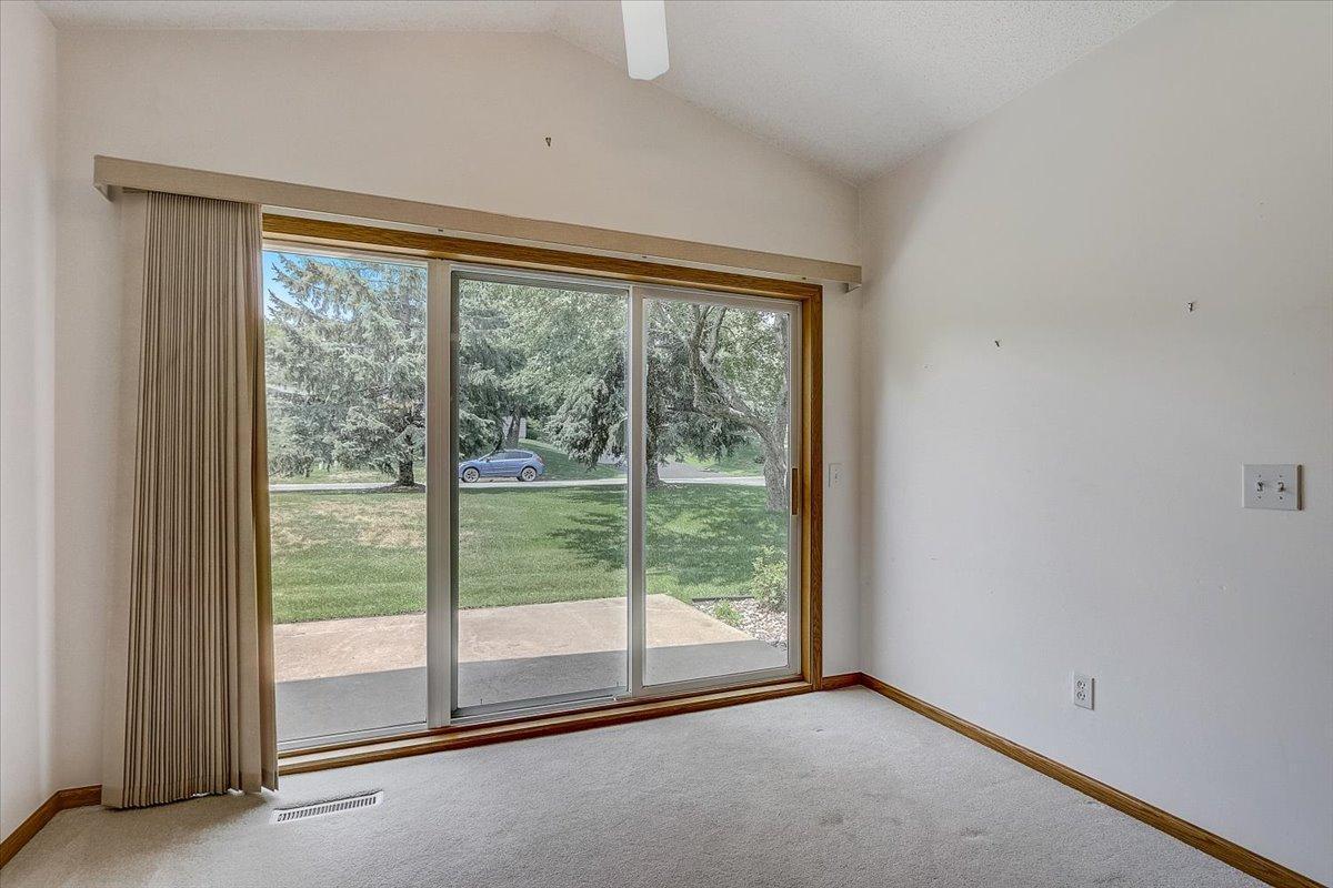 8544 Corcoran Path Inver Grove Heights, MN 55076 - Photo 11 of 29 Gallery Image 11