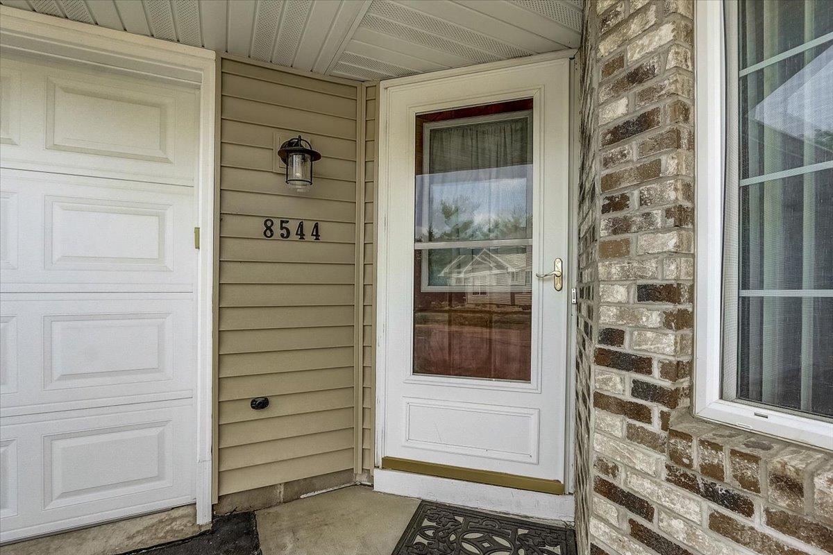 8544 Corcoran Path Inver Grove Heights, MN 55076 - Photo 3 of 29 Gallery Image 3