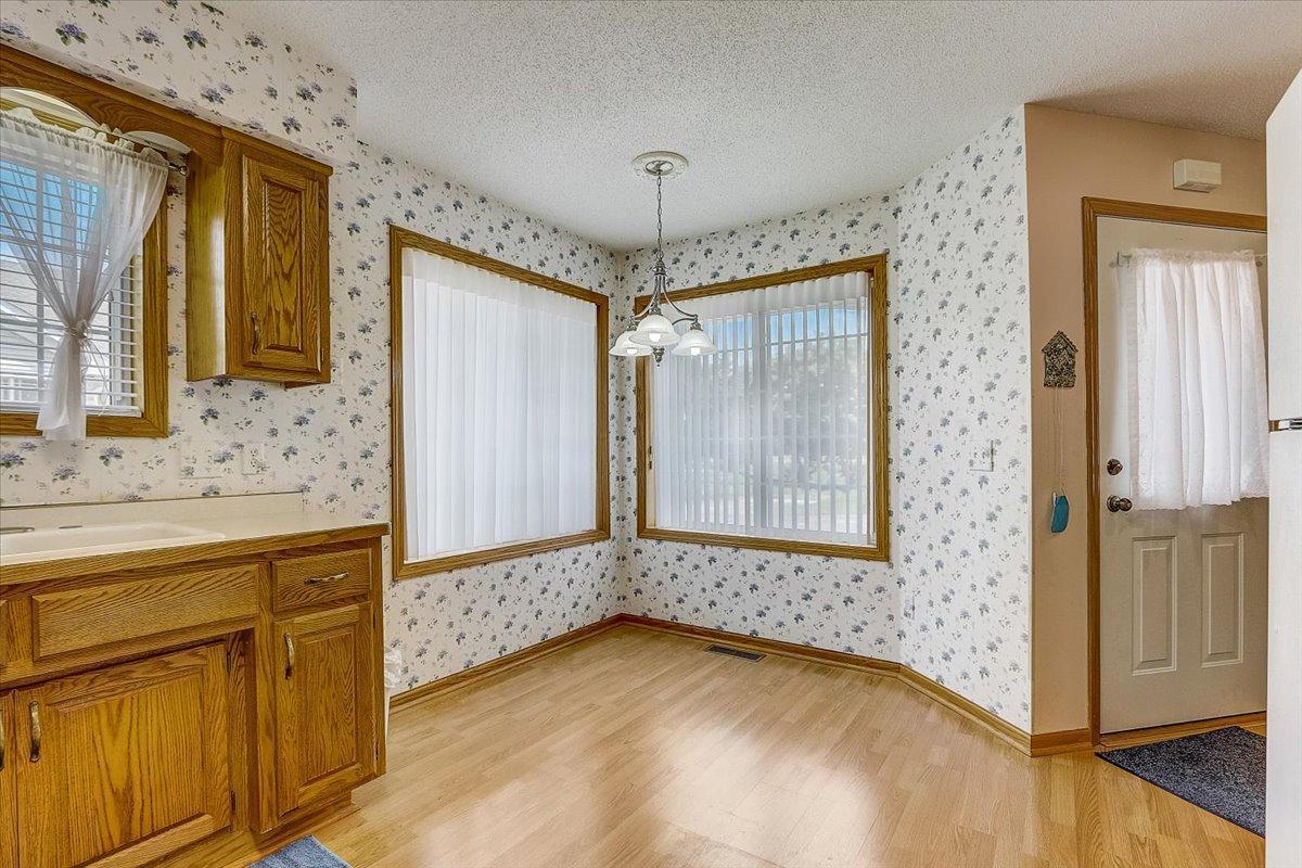 8544 Corcoran Path Inver Grove Heights, MN 55076 - Photo 10 of 29 Gallery Image 10