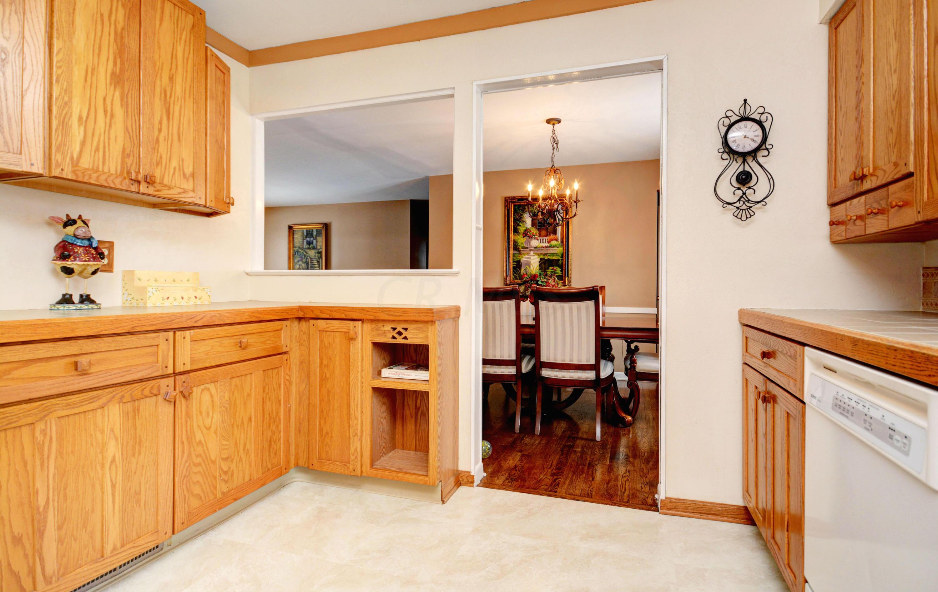 4487 Kenfield Road Columbus, OH 43224 - Photo 8 of 29 Gallery Image 8