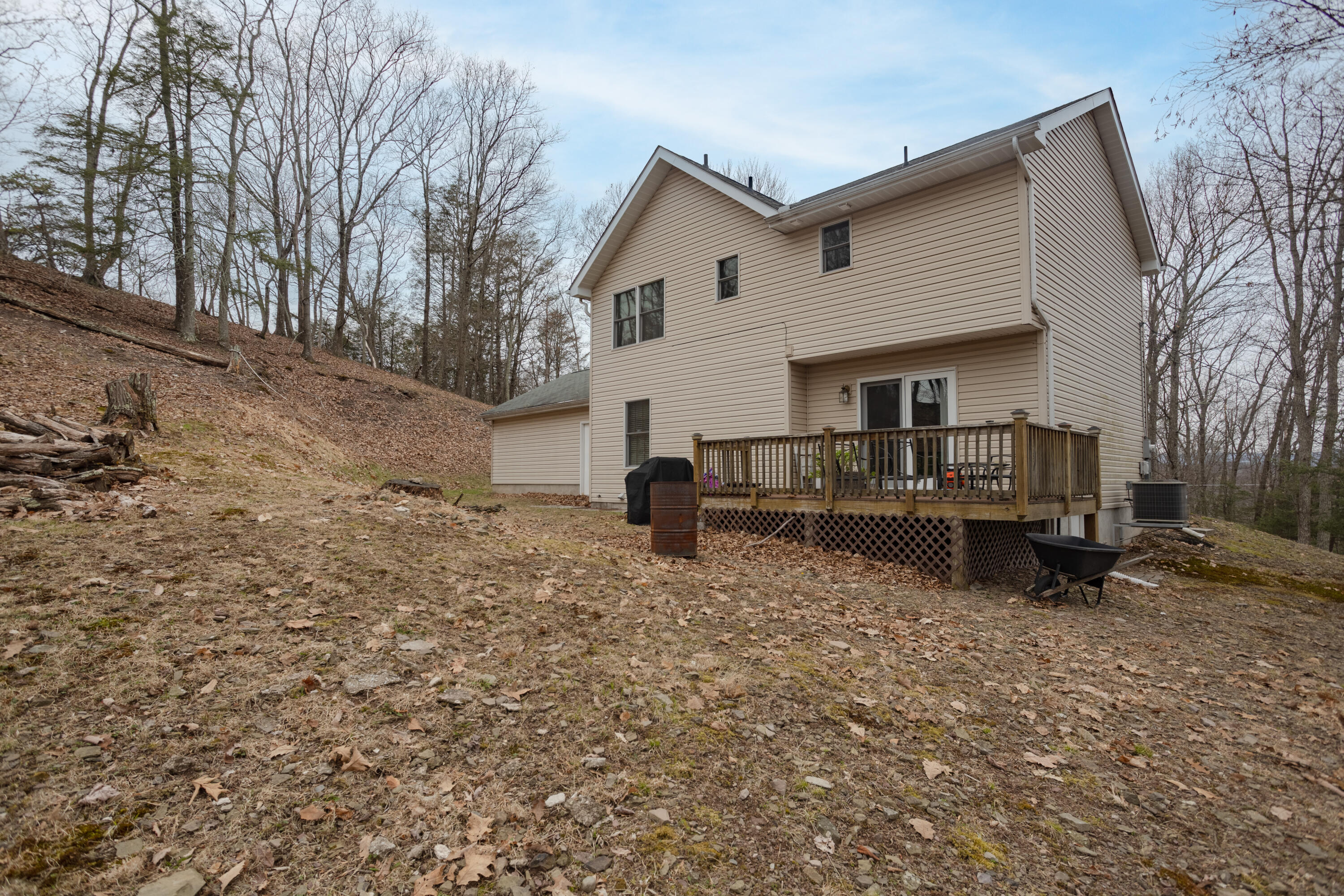 128 Cardinal Road Cresco, PA 18326 - Photo 7 of 35 128 Cardinal Rd-7