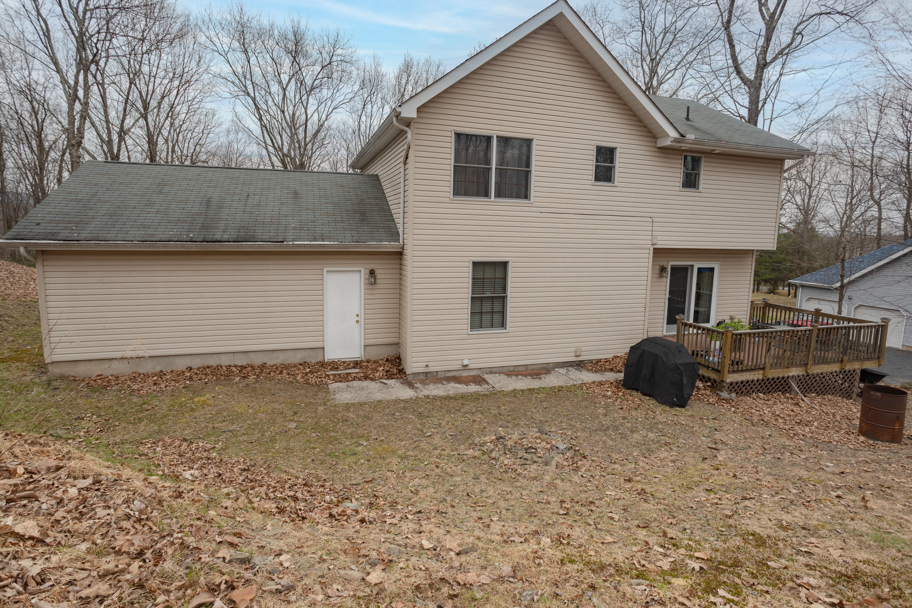 128 Cardinal Road Cresco, PA 18326 - Photo 9 of 35 128 Cardinal Rd-5