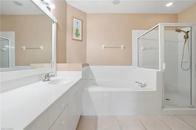 $525,000 | 7110 Wild Forest Court, Unit 202, Naples, FL 34109