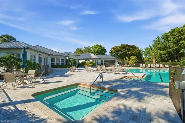 $525,000 | 7110 Wild Forest Court, Unit 202, Naples, FL 34109