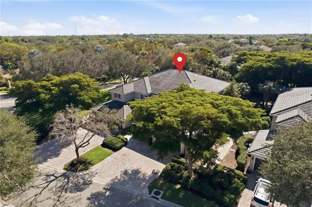 $525,000 | 7110 Wild Forest Court, Unit 202, Naples, FL 34109