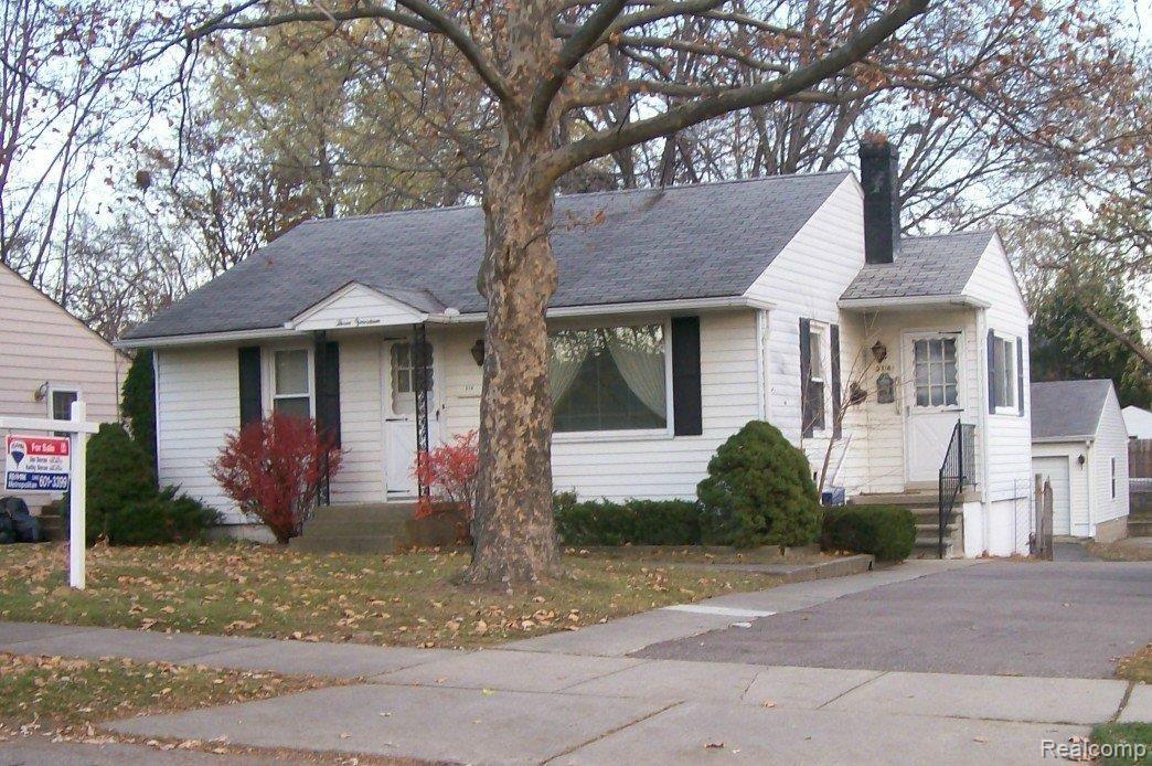 314 North Helen Avenue Rochester, MI 48307 - Photo 1 of 13 Helen -14