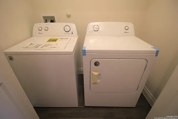 $1,495 | 320 Untermaier Street, New Braunfels, TX 78130