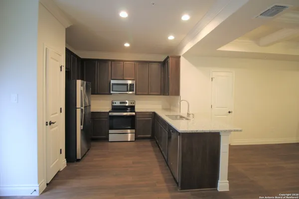 $1,495 | 320 Untermaier Street, New Braunfels, TX 78130