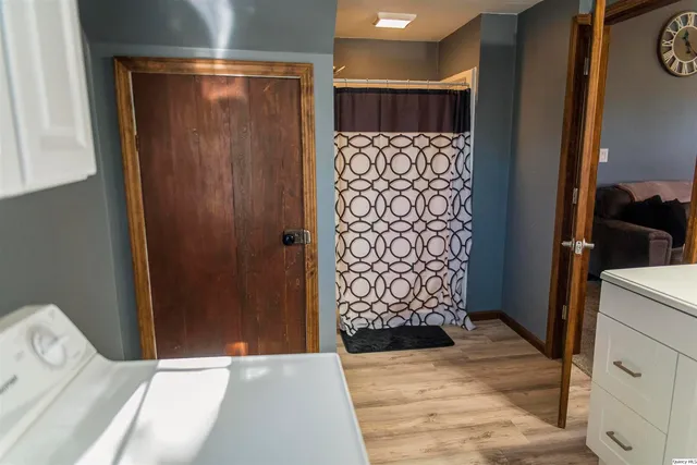 $164,900 | 1621 Highway 24, Paloma, IL 62359