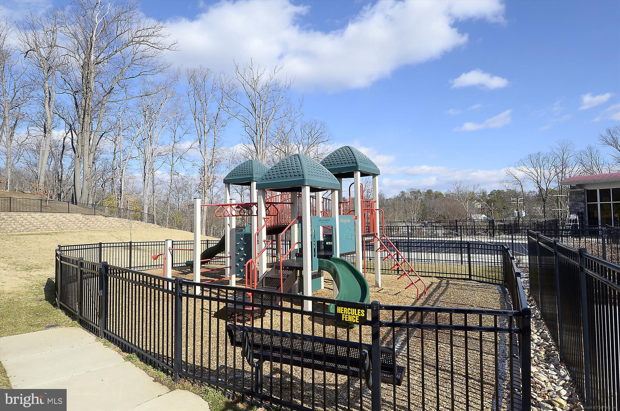 2675 Sheffield Hill Way, Unit 164 Woodbridge, VA 22191 - Photo 26 of 37 a view of a balcony with city view