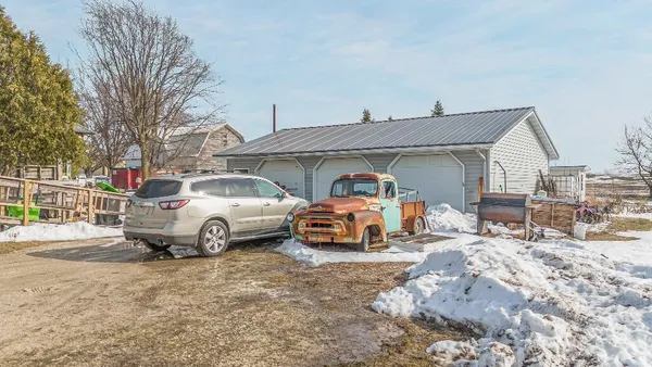 $299,900 | W1533 Highway 151, New Holstein, WI 53061