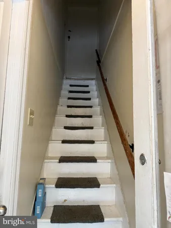 $1,300 | 26 Elm Street, Unit 2, Lambertville, NJ 08530