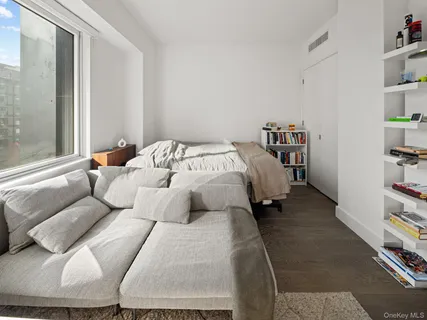 $650,000 | 10 Nevins Street, Unit 12I | Downtown Brooklyn