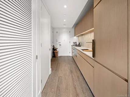 $650,000 | 10 Nevins Street, Unit 12I | Downtown Brooklyn