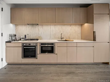 $650,000 | 10 Nevins Street, Unit 12I | Downtown Brooklyn