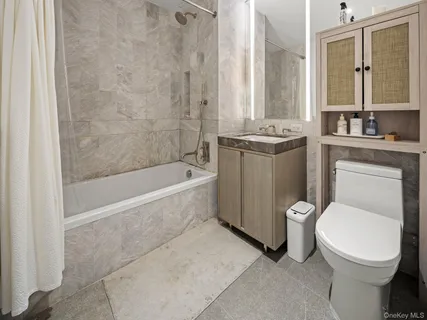 $650,000 | 10 Nevins Street, Unit 12I | Downtown Brooklyn