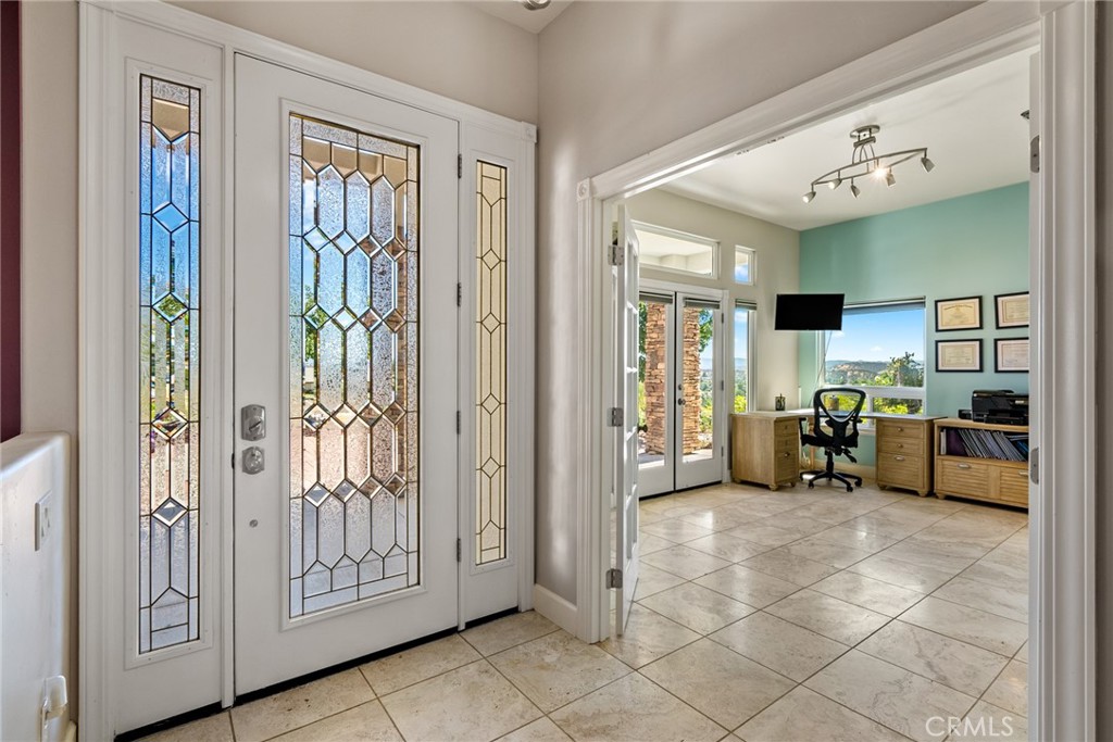 210 Red River Drive Paso Robles, CA 93446 - Photo 6 of 50