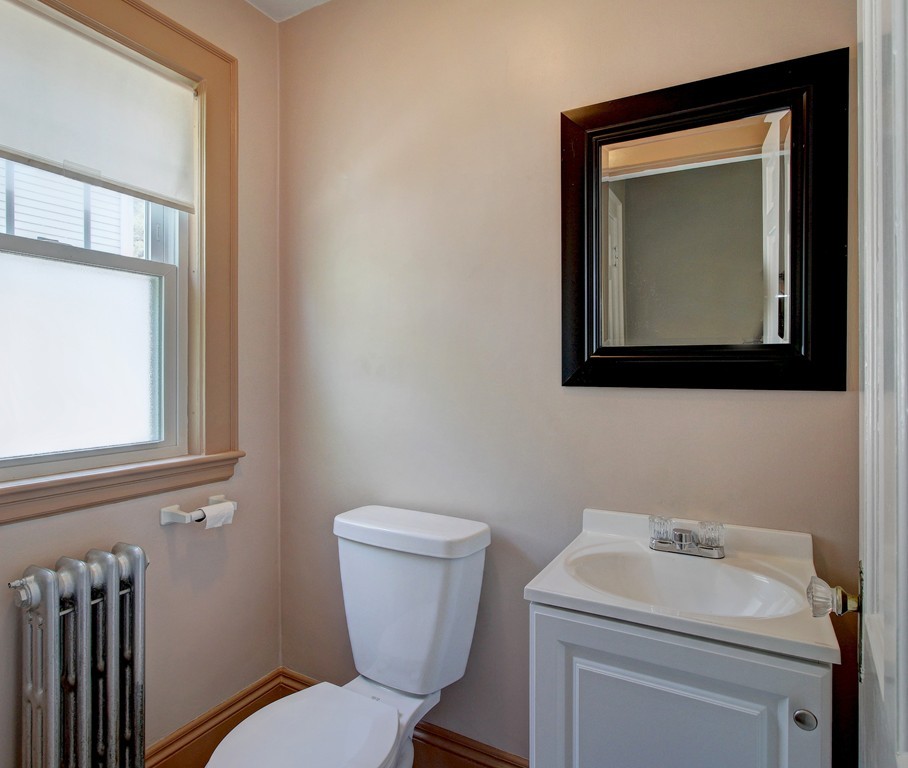 42 Chickatabot Road Quincy, MA 02169 - Photo 11 of 24 Gallery Image 11