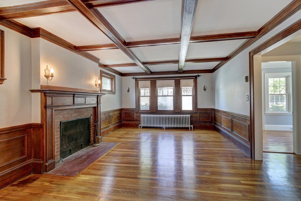42 Chickatabot Road Quincy, MA 02169 - Photo 5 of 24 Gallery Image 5