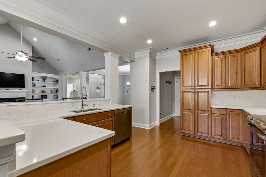 548 Arcadia Road Pawleys Island, SC 29585 - Photo 8 of 58