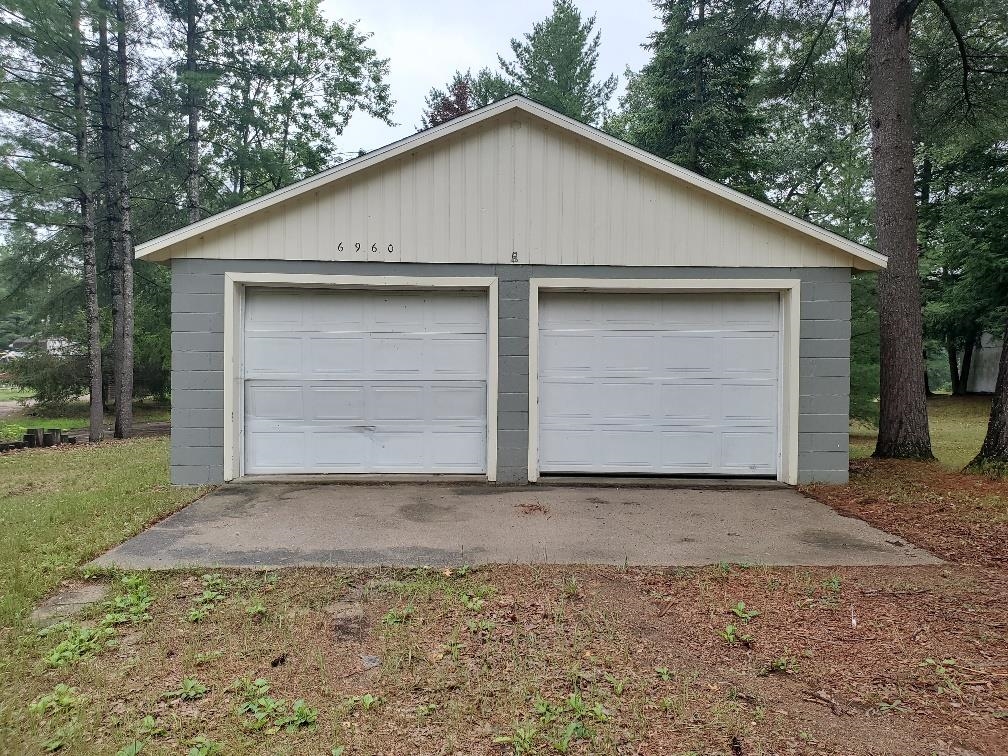 6960 Carpenter Road Harrison, MI 48625 - Photo 29 of 39 1903570-28.JPG