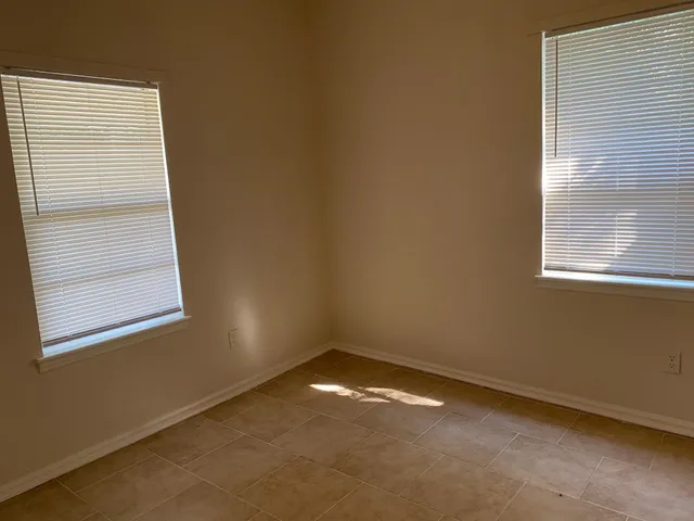 $1,200 | 1110 North Woodward Avenue, Tallahassee, FL 32304