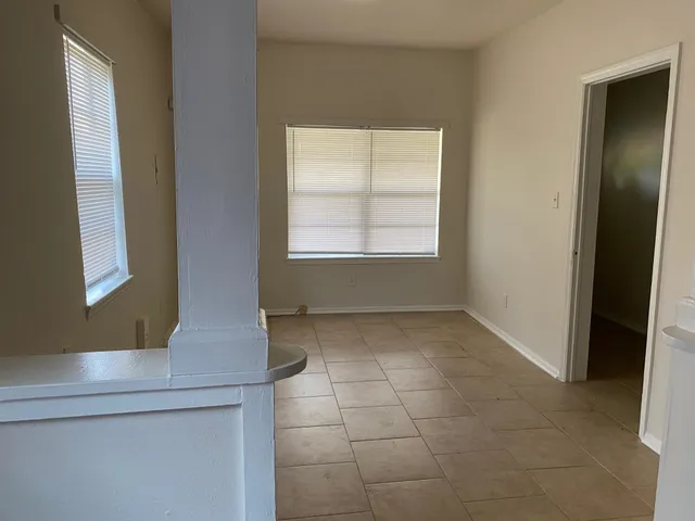 $1,200 | 1110 North Woodward Avenue, Tallahassee, FL 32304