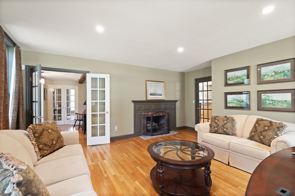 85 Townsend Farm Road Boxford, MA 01921 - Photo 16 of 42 Gallery Image 16