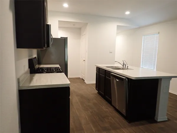 $1,900 | 14986 Cypress Holw Drive, New Caney, TX 77357