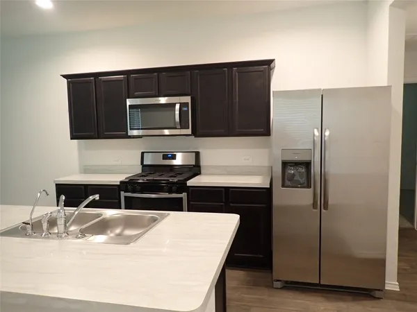 $1,900 | 14986 Cypress Holw Drive, New Caney, TX 77357