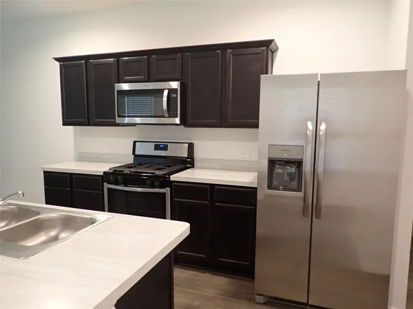 $1,900 | 14986 Cypress Holw Drive, New Caney, TX 77357