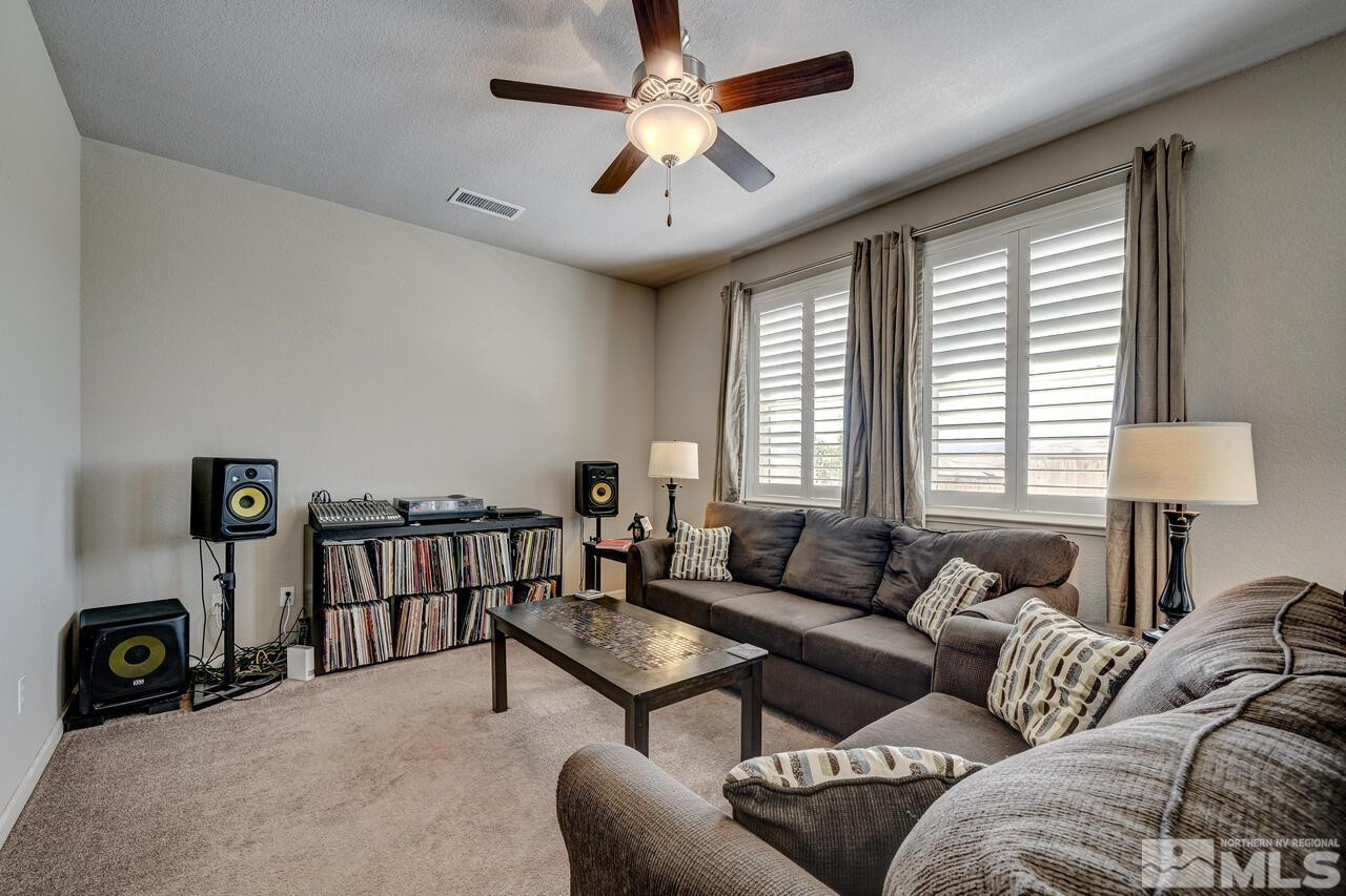 3735 Coastal Street Reno, NV 89512 - Photo 17 of 40 Photo 17