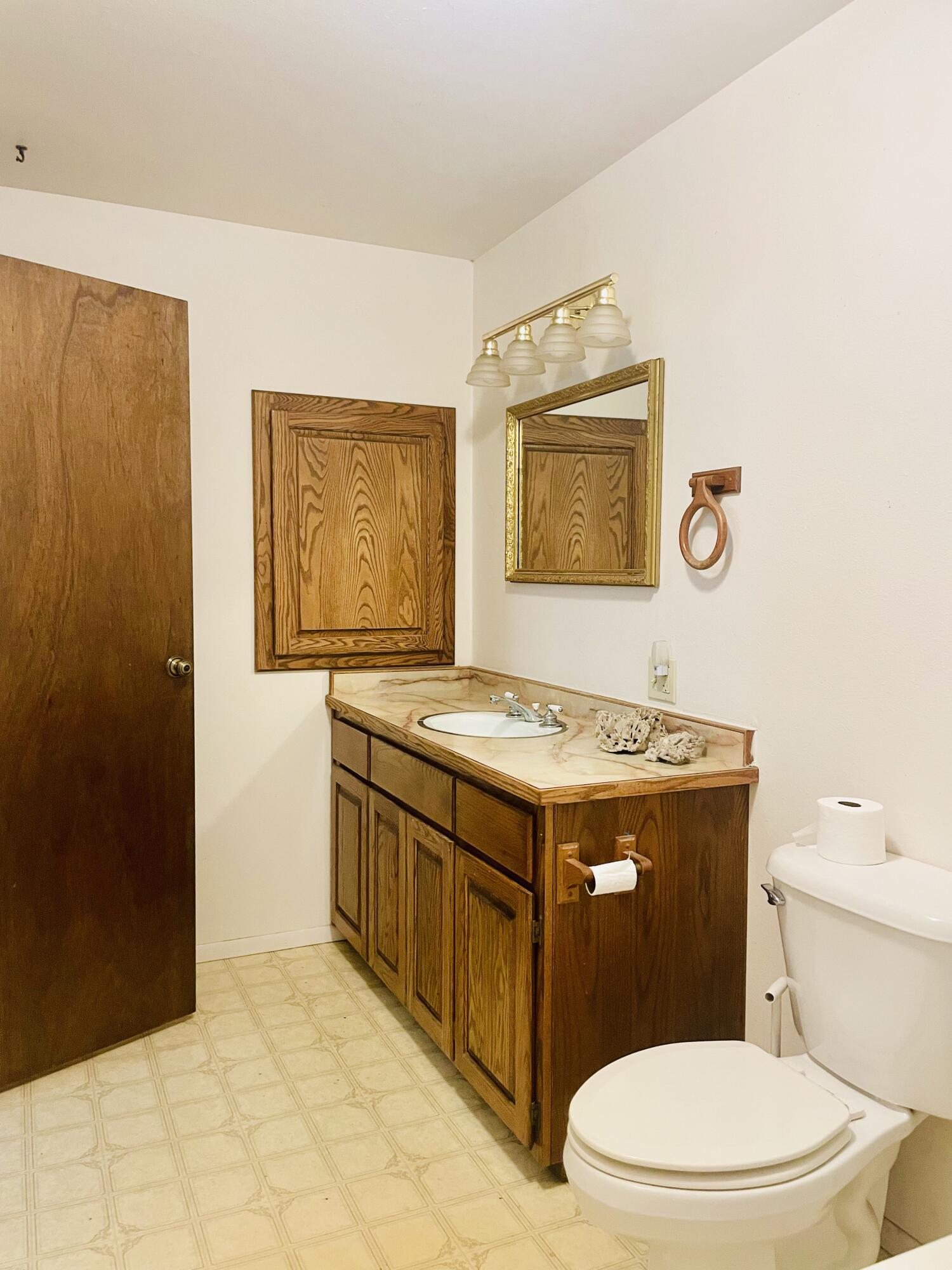 360 Graycliff Road Garberville, CA 95542 - Photo 20 of 63