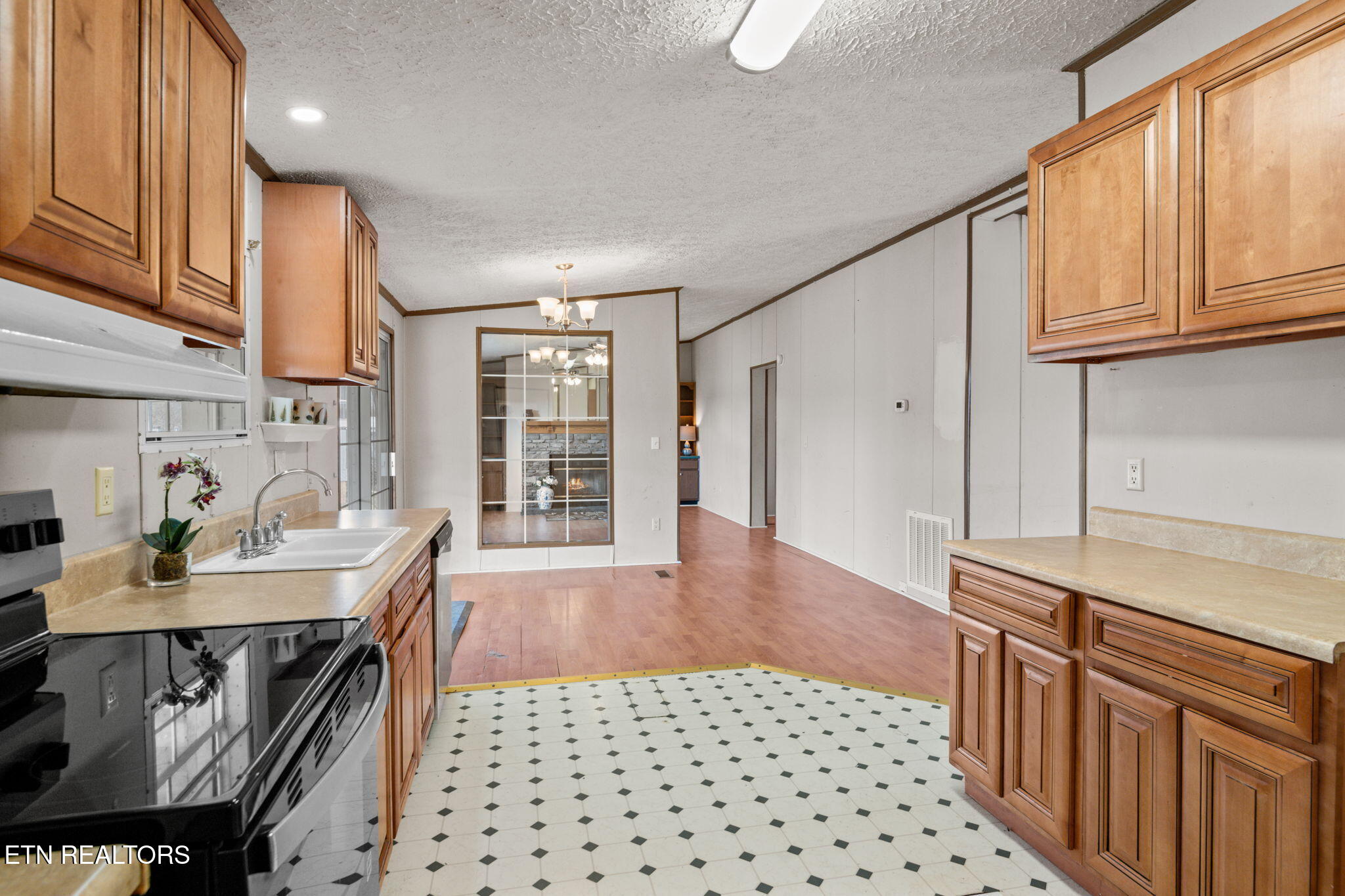 1009 Ridgeview Road Maryville, TN 37801 - Photo 17 of 35 7-web-or-mls-1009 Ridge View-6141