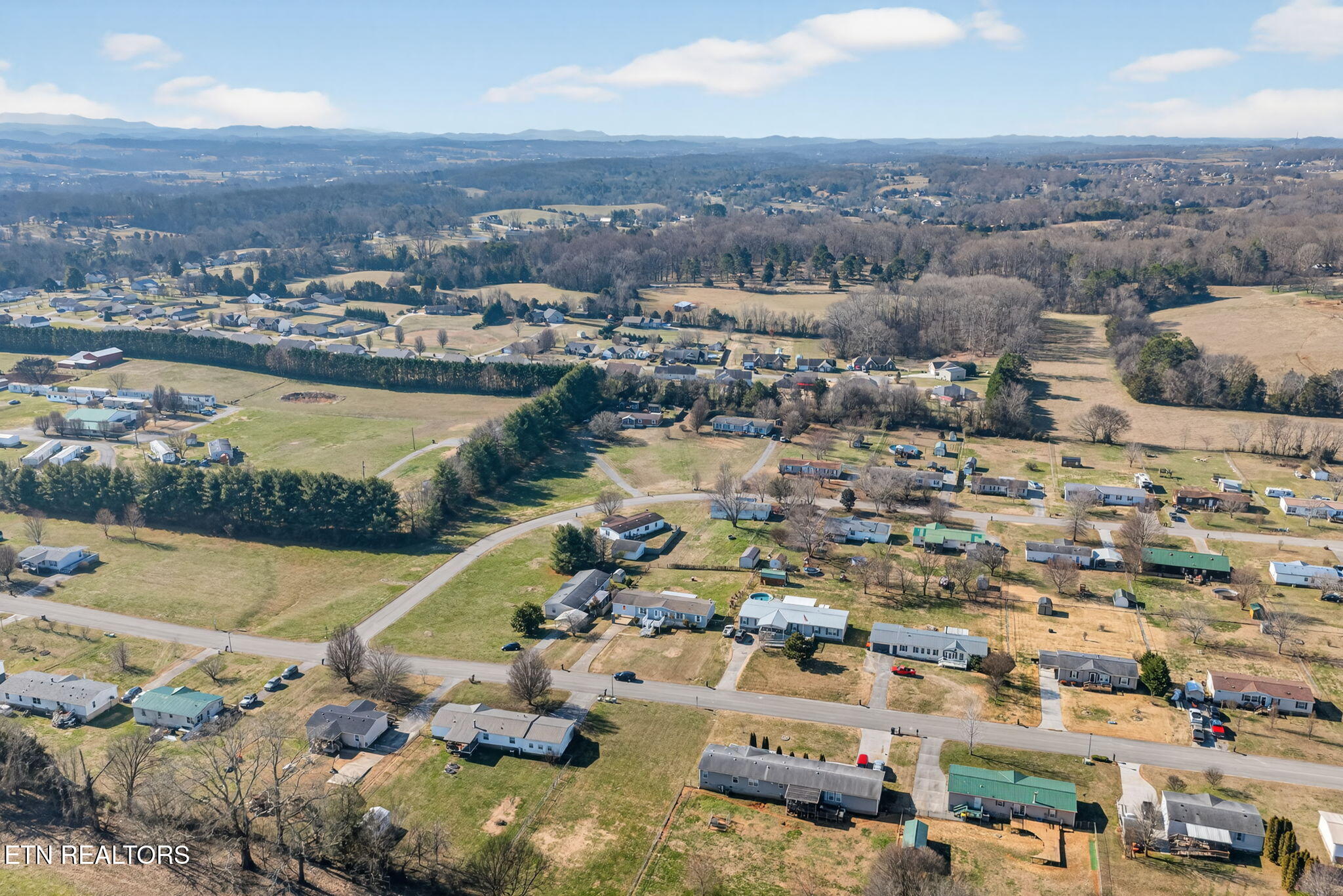 1009 Ridgeview Road Maryville, TN 37801 - Photo 6 of 35 36-web-or-mls-DJI_20260121114453_0111_D