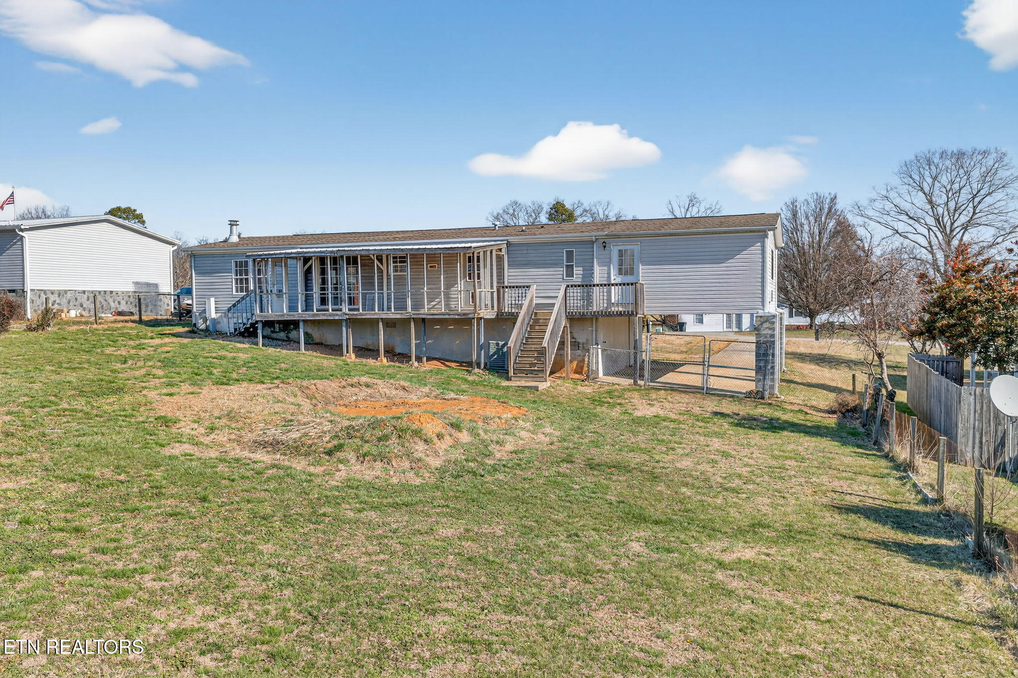 1009 Ridgeview Road Maryville, TN 37801 - Photo 8 of 35 28-web-or-mls-DJI_20260121114126_0071_D