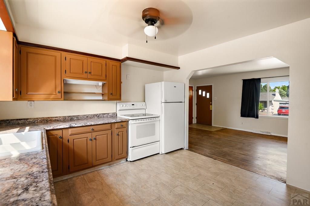1810 Comanche Road Pueblo, CO 81001 - Photo 7 of 29