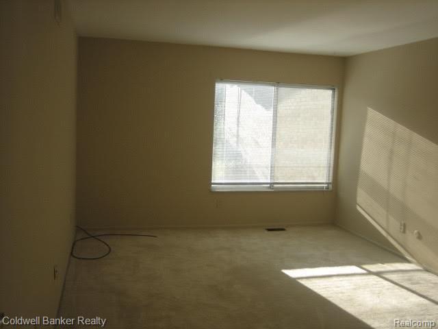 2015 Klingensmith Road, Unit 54 Bloomfield Hills, MI 48302 - Photo 17 of 22