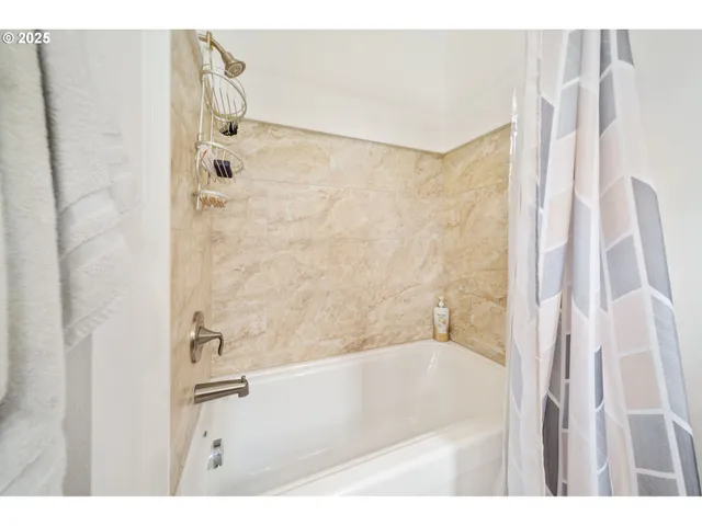 $749,900 | 23072 Southwest Mansfield Street, Sherwood, OR 97140