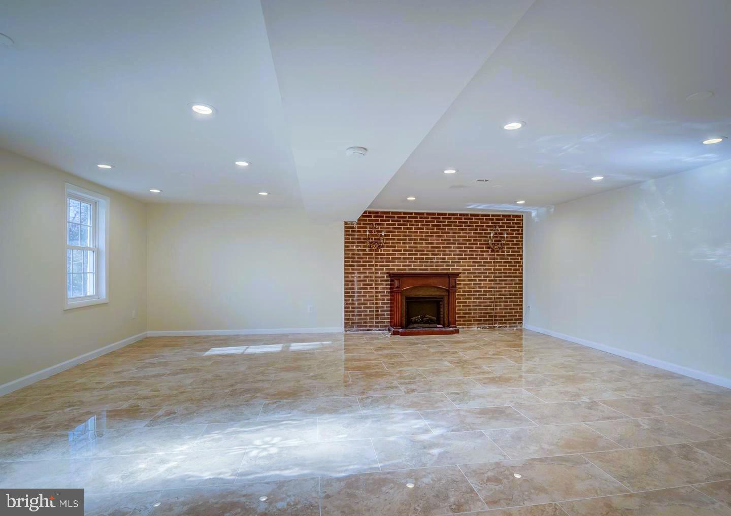 13462 Keytone Road Woodbridge, VA 22193 - Photo 9 of 26