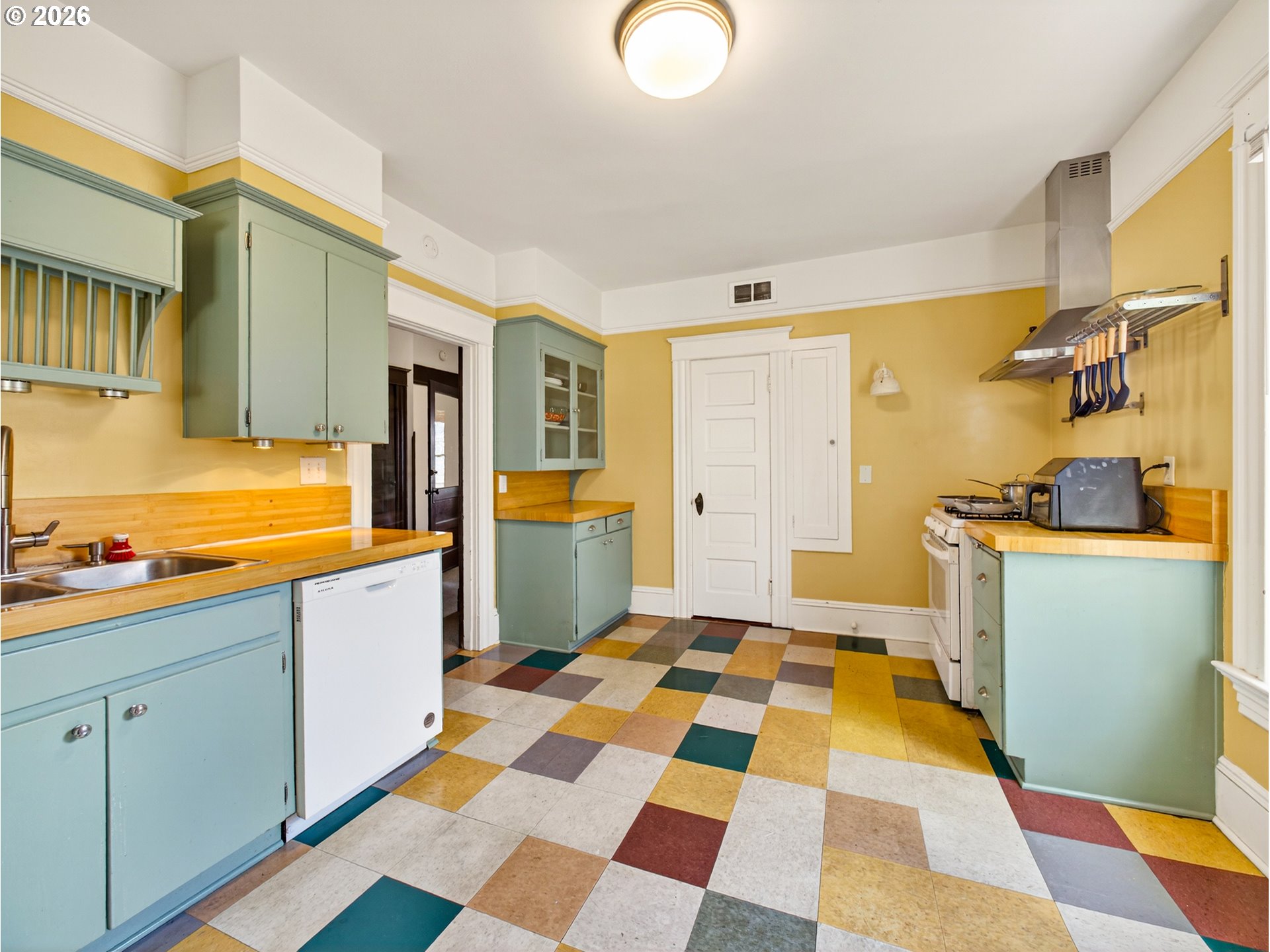 237-239 Northeast Graham Street Portland, OR 97212 - Photo 9 of 47