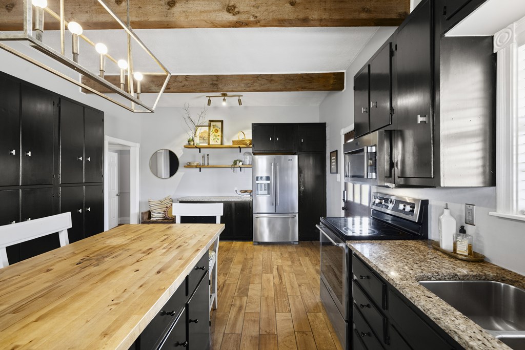 704 North Creek Road Comfort, TX 78013 - Photo 17 of 37