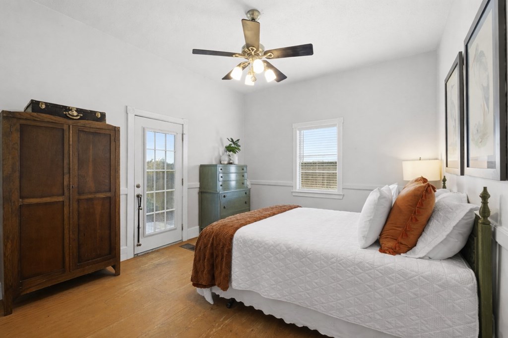 704 North Creek Road Comfort, TX 78013 - Photo 21 of 37