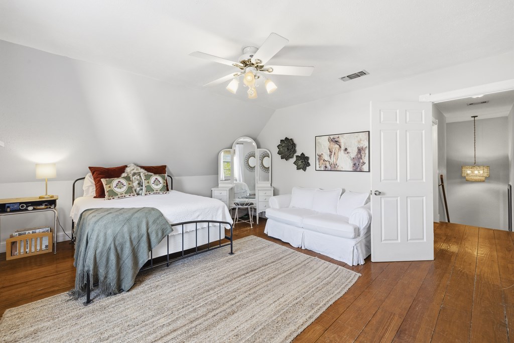 704 North Creek Road Comfort, TX 78013 - Photo 23 of 37