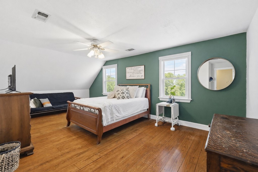 704 North Creek Road Comfort, TX 78013 - Photo 25 of 37