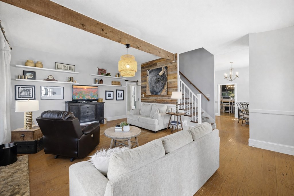 704 North Creek Road Comfort, TX 78013 - Photo 10 of 37