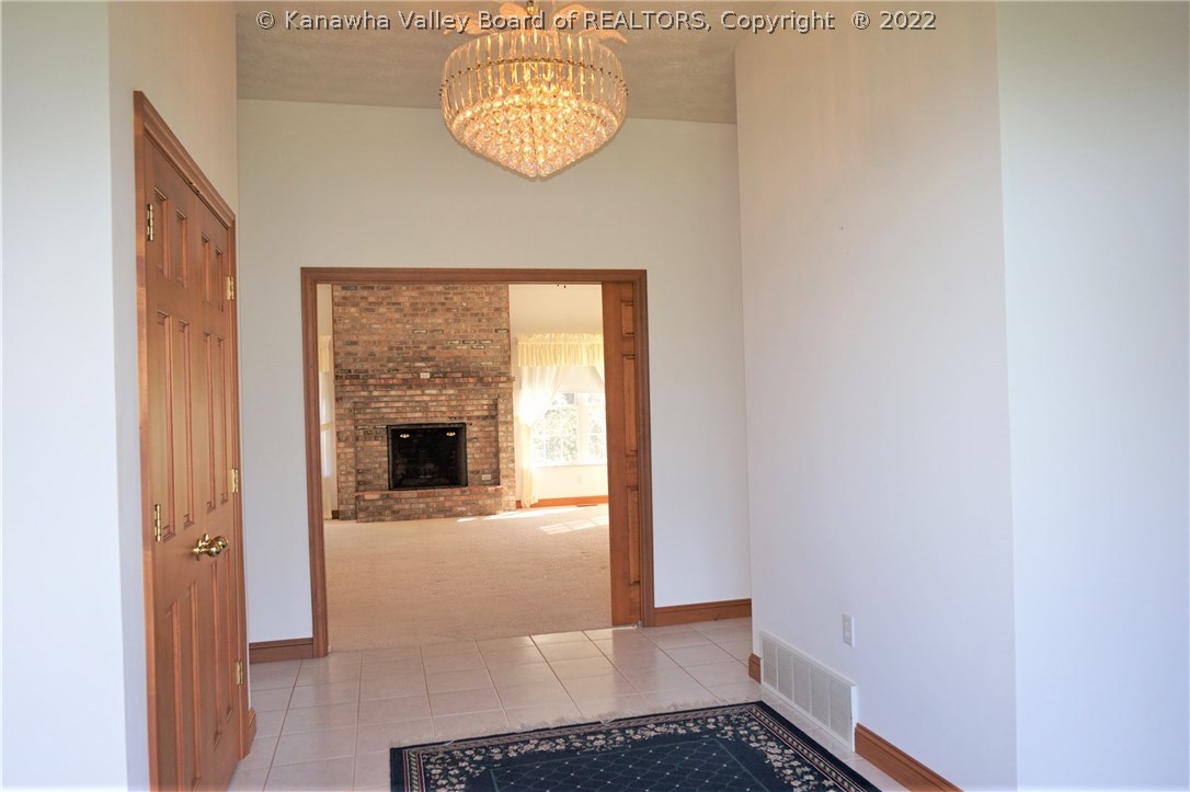 2018 Cross Creek Road Buffalo, WV 25033 - Photo 7 of 29 Gallery Image 7