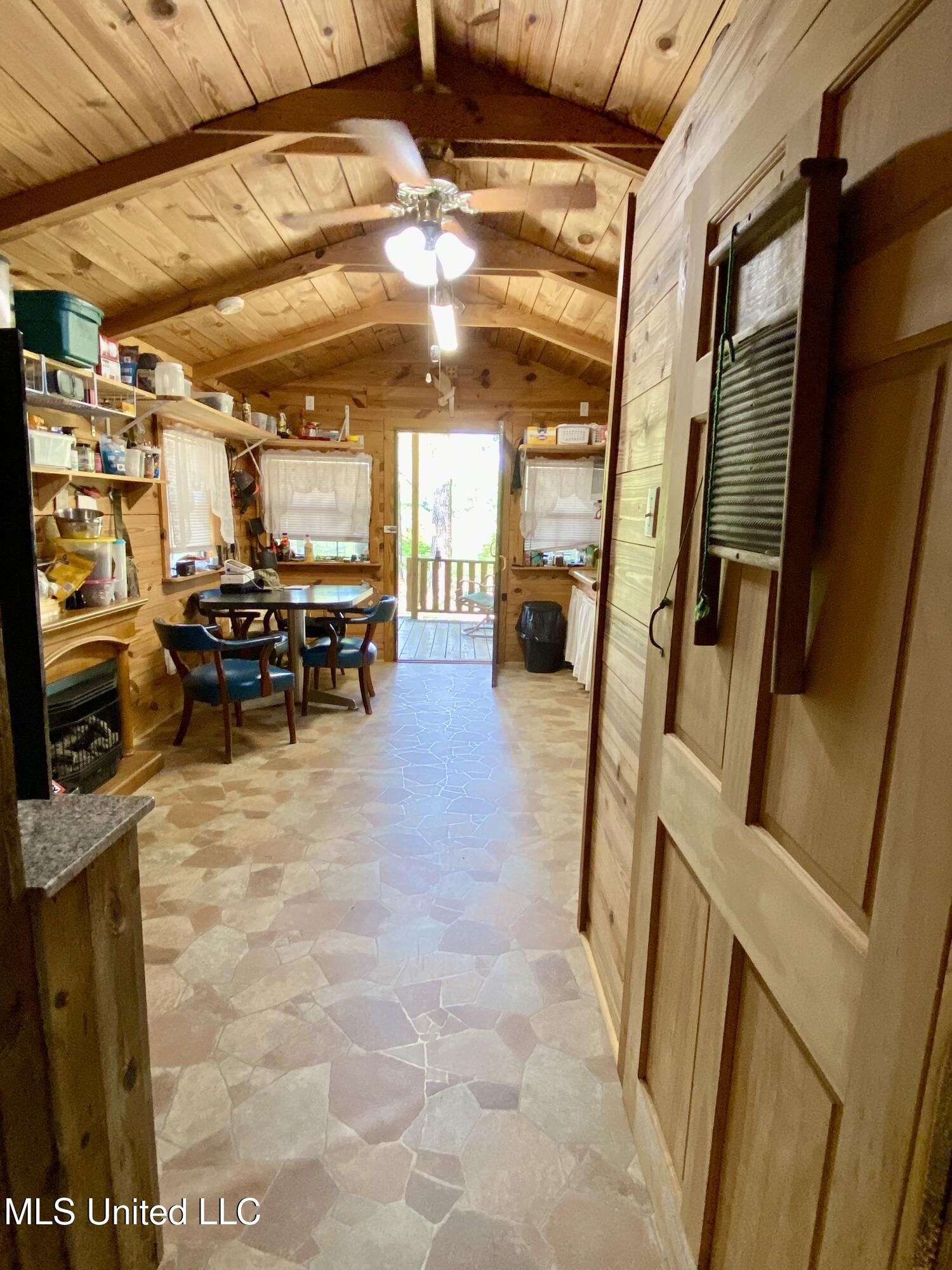 260 Remington Road Poplarville, MS 39470 - Photo 6 of 36 3C, IMG_5161